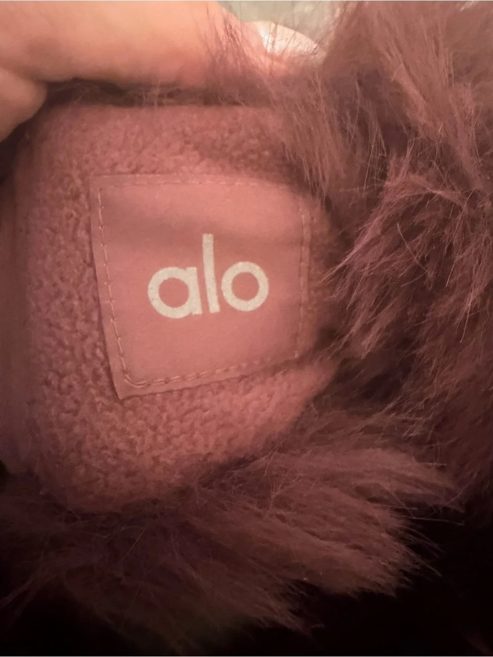 ALO Opulent Faux Fur Wintersun Headband - Burgundy Truffle